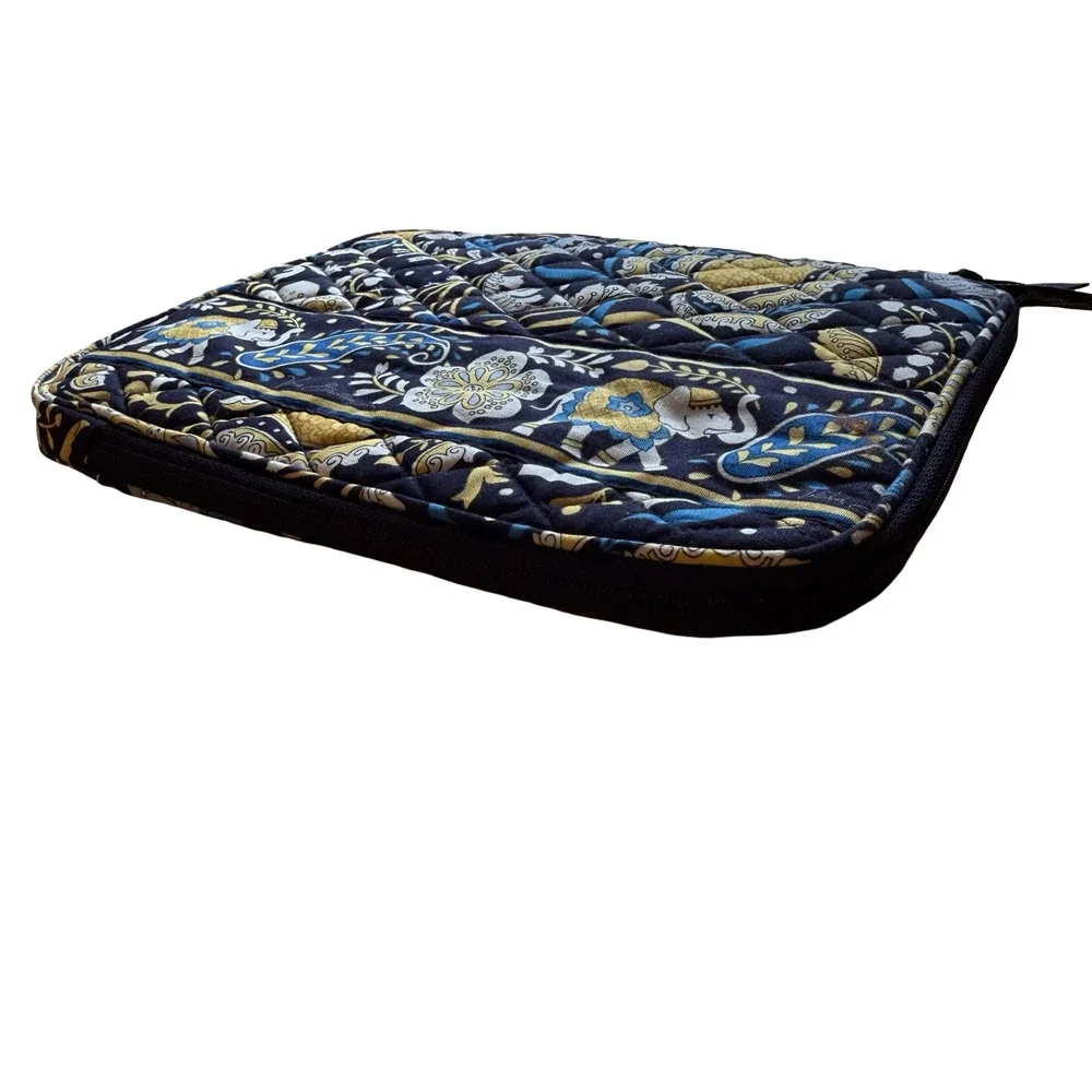 Vera Bradley Ellie Blue Quilted 10